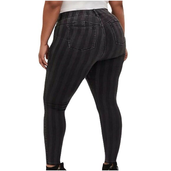 NEW Torrid Womens Size 16 Bombshell Black Stripe High Rise Stretch Skinny Jeans - Picture 3 of 9